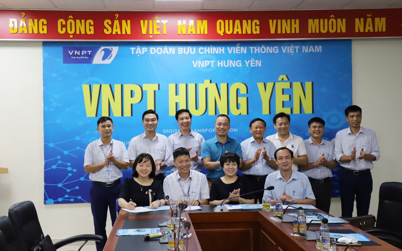 TỪ NĂM 2015 ĐẾN NAY VNPT HƯNG YÊN TẶNG 320 TRIỆU ĐỒNG HỌC BỔNG 