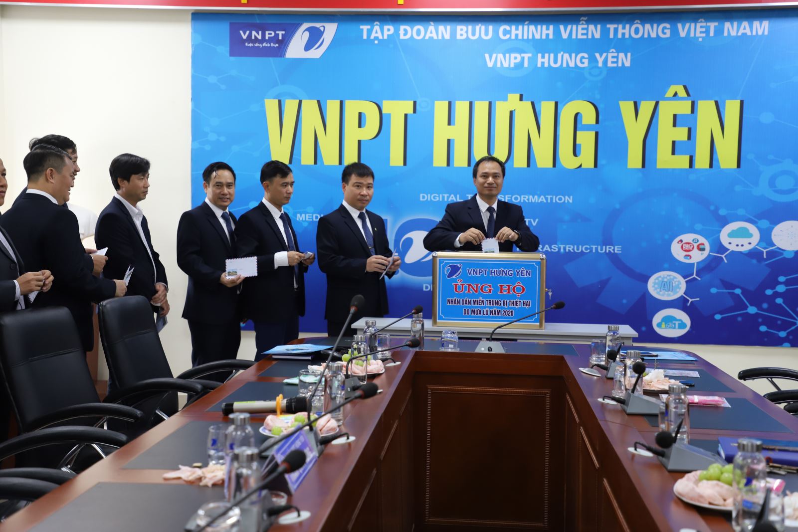 VNPT Hưng Yên tiếp tục hướng về miền Trung ruột thịt