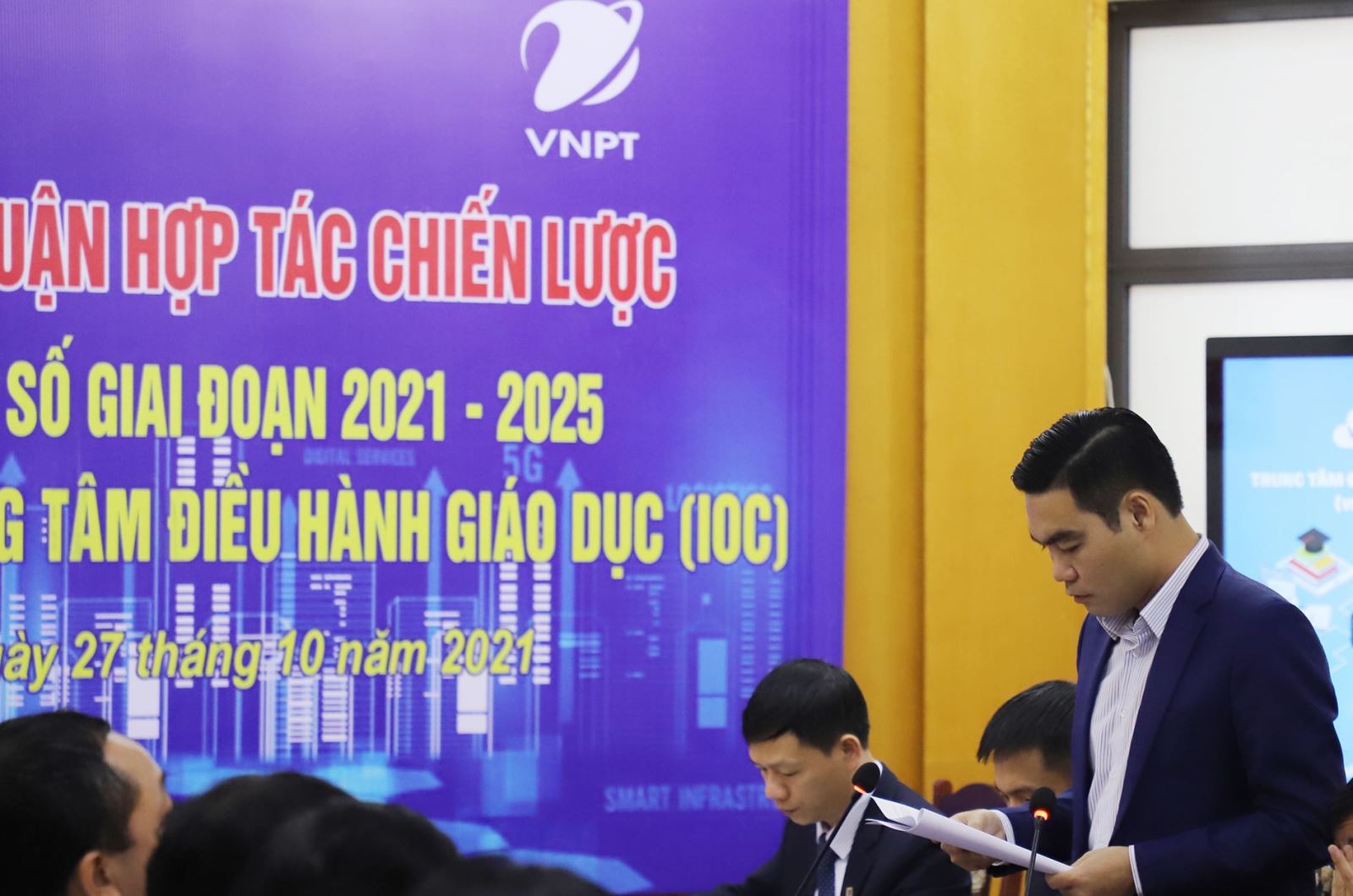  VNPT Hưng Yên ký kết thỏa thuận hợp tác chiến lược về chuyển đổi số giai đoạn 2021-2025 với Sở GD-ĐT và khai trương Trung tâm Điều hành giáo dục